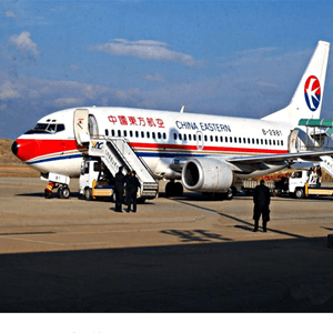 抚远空运公司航空快运业稳步发展的原因是什么？